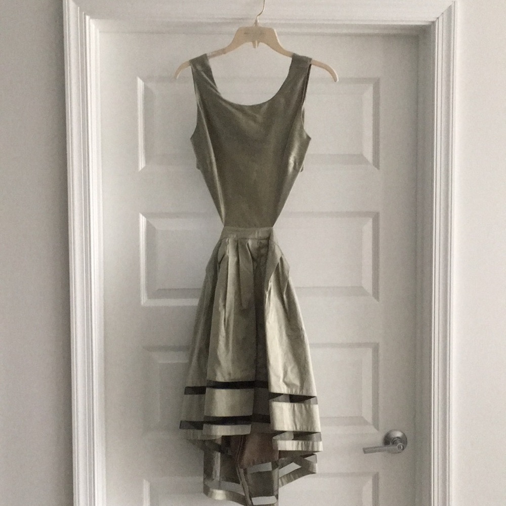 Allison Parris fit and flare cutout dress. Green.